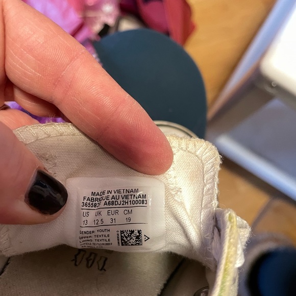 Converse Sneakers - Picture 5 of 5